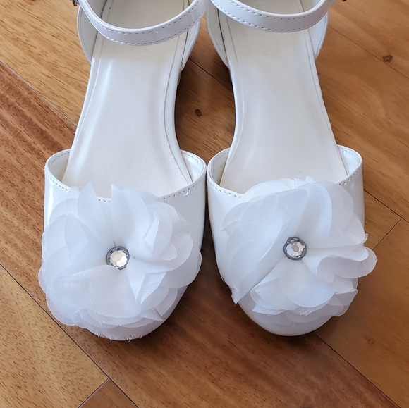 Gymbroee - Picture 2 of 3